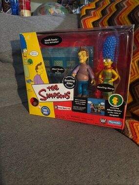 NRFB The Simpsons Bowling Alley Interactive Playset - Toys R Us Exclusive